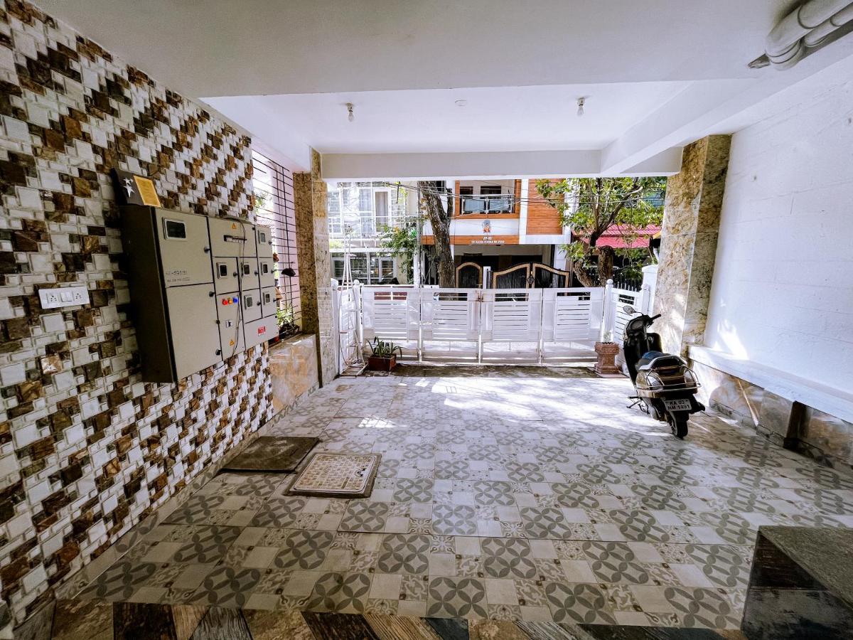 Rvr Home - Beautiful Rooms Bangalore Esterno foto